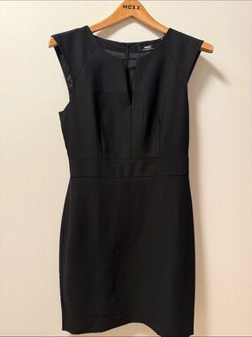 Mexx Black Cap-Sleeve Sheath Dress